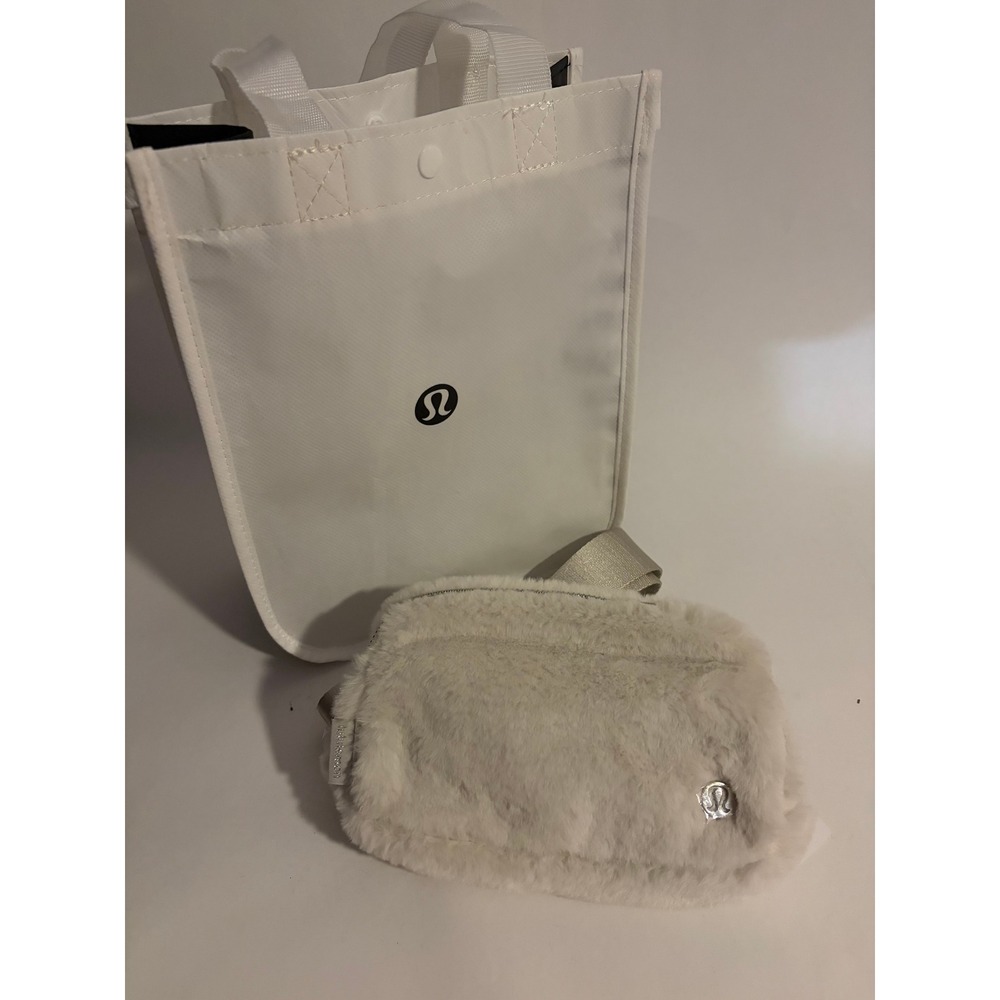 NWT Lululemon Everywhere Belt Bag Plush Fleece Off White Silver Hardware w/ Bag